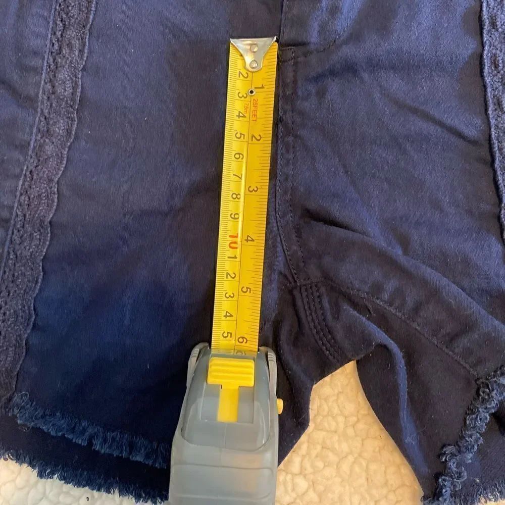 Baccini Shorts - Picture 7 of 8